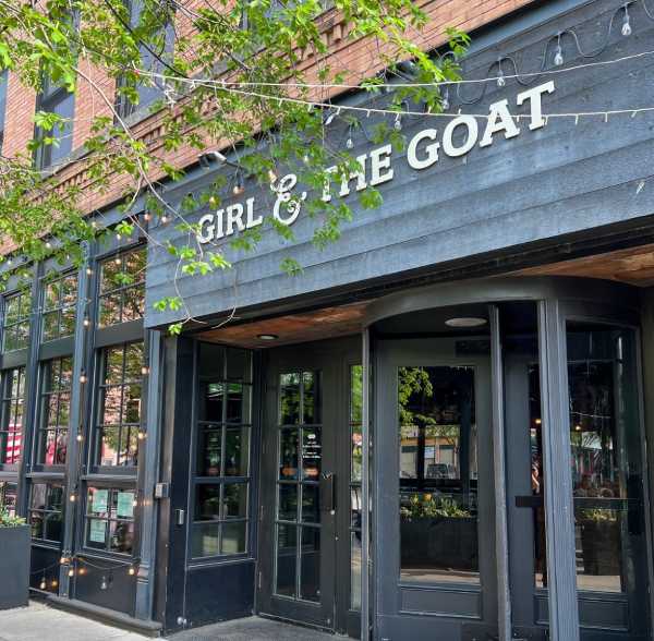 Girl & the Goat, Romantic Restaurants Chicago
