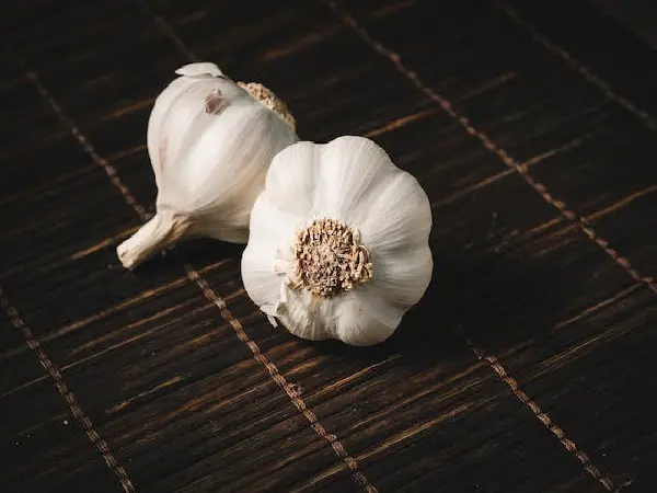 Garlic for Heart Health, Health Benefits of Ginger, Garlic, Turmeric, and Lemon