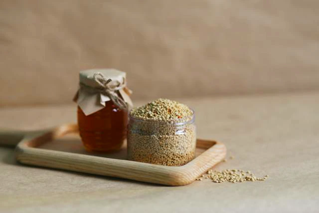 quinoa, 30 Plant-Based Proteins